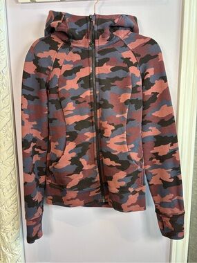 lululemon athletica Scuba Full Zip Hoodie in Heritage 365 Camo Sea Print Size 4
